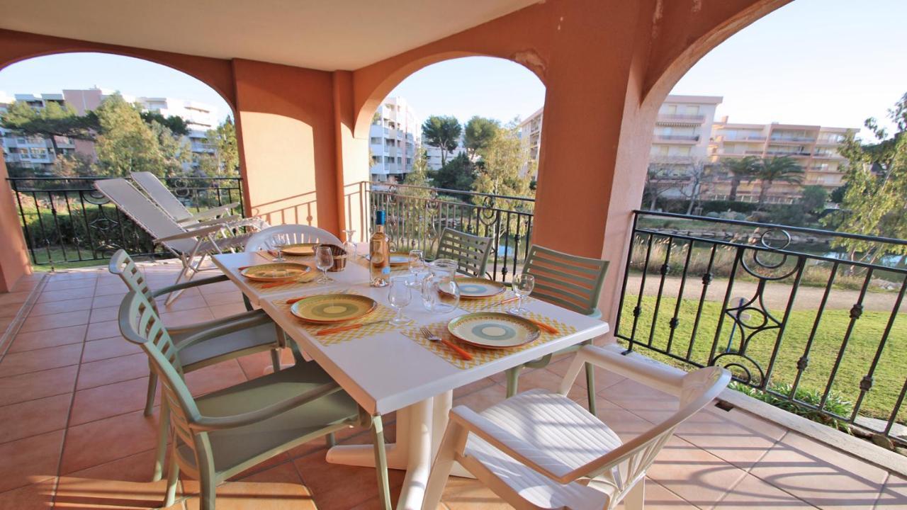 Port Marine Apartment Сен Максим Екстериор снимка