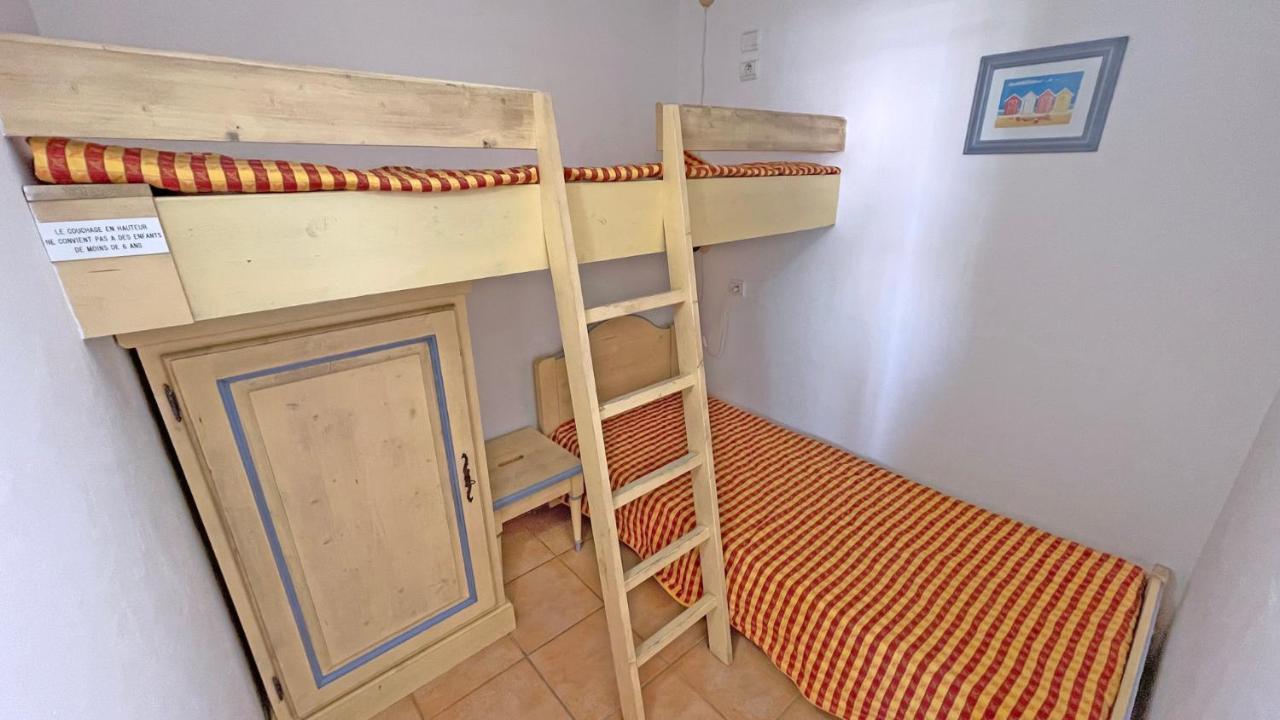 Port Marine Apartment Сен Максим Екстериор снимка